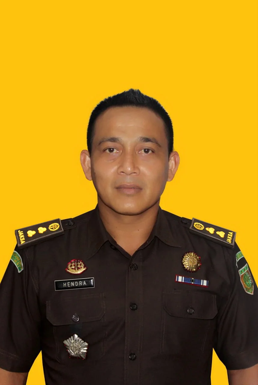 HENDRA BUSRIAN, S.H